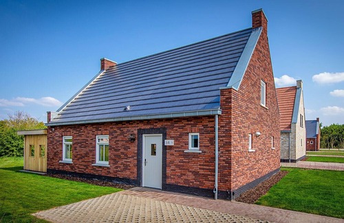 Thorn Villa | Luxe 8p - Four Bedroom Villa, Sleeps 8