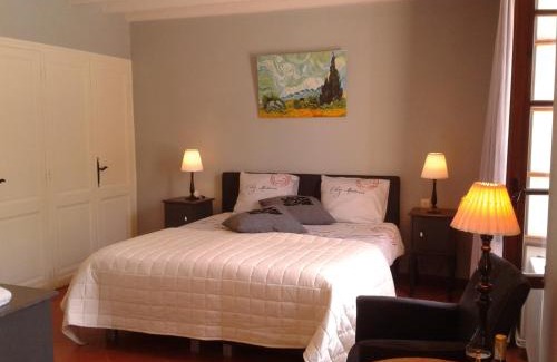 Savignac-de-Duras Bed & Breakfast | Luxe B&B maison á votre santé, in Bordeaux Wine Region