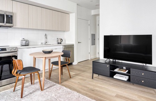 Downtown Berkeley Apartment | Luxe Berkeley Studio w/ W/D & Coworking, walkable to BART, by Blueground