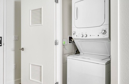 Downtown Berkeley Apartment | Luxe Berkeley Studio w/ W/D & Coworking, walkable to BART, by Blueground