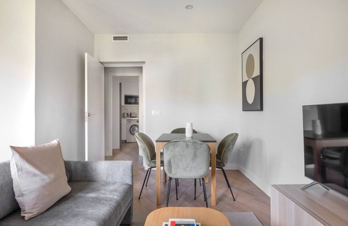 Castellana Apartment | Luxe Castellana 2BR w/Doorman, nr Restaurants, by Blueground