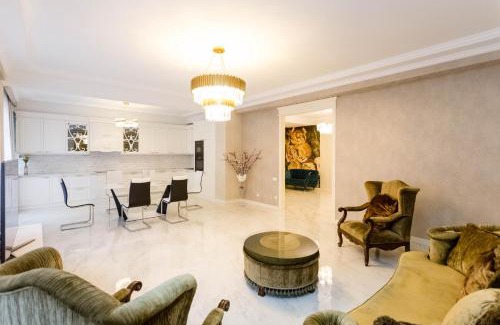 Tbilisi City Centre Apartment | Luxe Central Apartment
