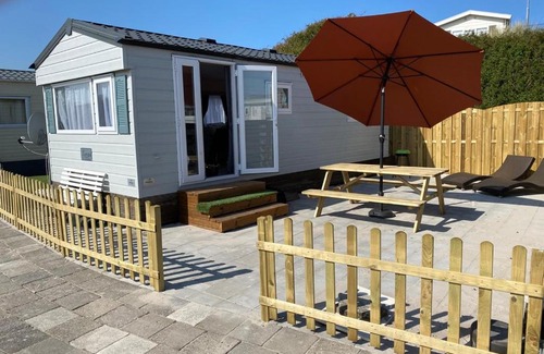 IJmuiden Other | Luxe Chalet op camping Duindoorn, IJmuiden aan Zee, in de buurt van F1 circuit Zandvoort en Bloemendaal op loopafstand strand