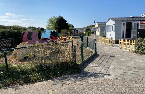 IJmuiden Other | Luxe Chalet op camping Duindoorn, IJmuiden aan Zee, in de buurt van F1 circuit Zandvoort en Bloemendaal op loopafstand strand