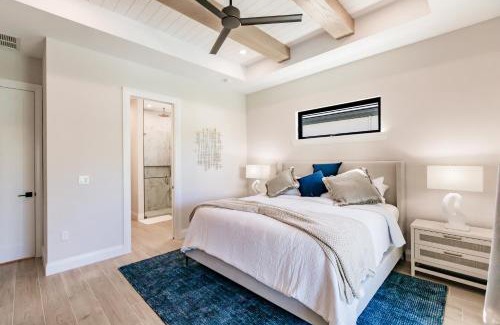 Naples Park House | Luxe Coastal Getaway Naples Vanderbilt Beach