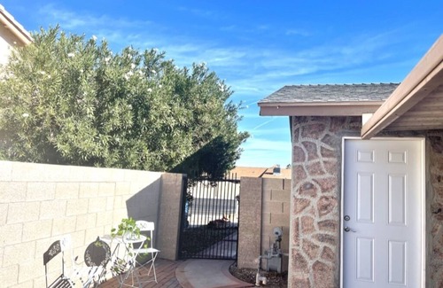 Paradise Apartment | Luxe&Comfy Studio Apartment closed to Vegas Strip!