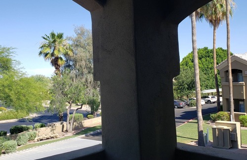 Paradise Valley Village Condo | ★ LUXE Condo in Desirable Bella Terra Complex - Amazing Pool!★