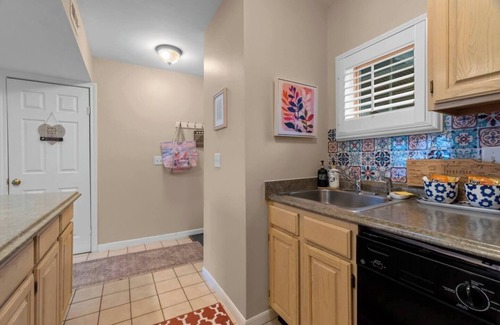 Norwich Condo | Luxe Condo in Norwich Less Than 3 Minutes From Mohegan Sun