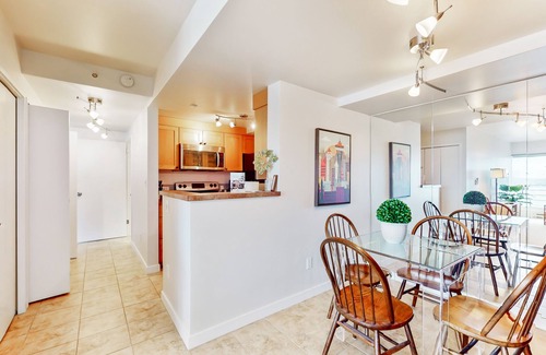 Downtown Seattle Condo | Luxe condo overlooking Elliott Bay & Olympic Mountains with pool, hot tub, gym