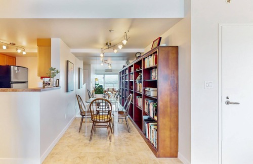 Downtown Seattle Condo | Luxe condo overlooking Elliott Bay & Olympic Mountains with pool, hot tub, gym