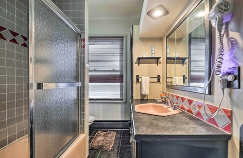 Canadensis Cabin | Luxe Cresco Lodge on Creek w/Movie Theater & Deck