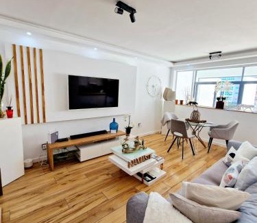 Praia Apartment | Luxe-Design Imperio II- Petit Déjeuner 5min de la Mer