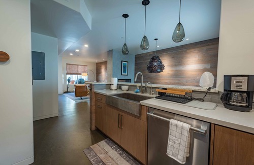Avila Beach Condo | Luxe Designer Condo w/BBQ, Gourmet Kitchen & ½ Block to the Beach in Avila!