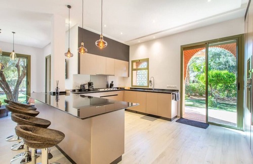 Palmeraie Apartment | Luxe et Détente - Haut - Standing - Piscine