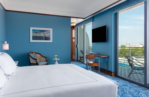 Coconut Grove House | Luxe European Elegance & Modern Comforts in Coconut Grove