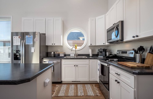 Montego Bay House | Luxe Family Home, Sleeps 10, Community Pool