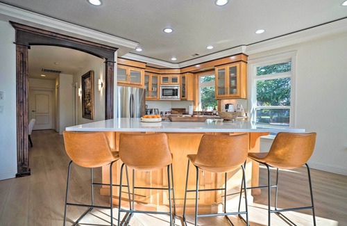 Grants Pass House | Luxe Getaway w/Riverfront Views in Grants Pass!