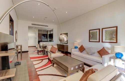 Palm Jumeirah Apartment | Luxe Getaways Royal Amwaj Palm Jumeirah Resort Apartment Holiday Home