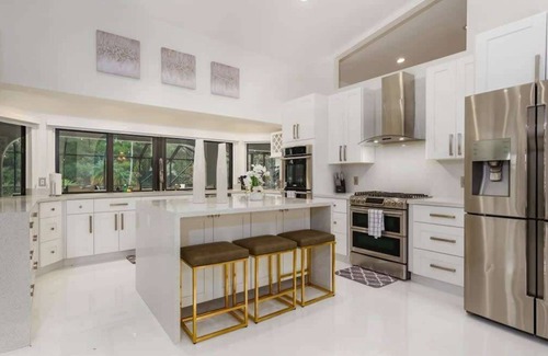 Plantation Villa | Luxe Gorgeous 7BR Home With Game Room/Pool