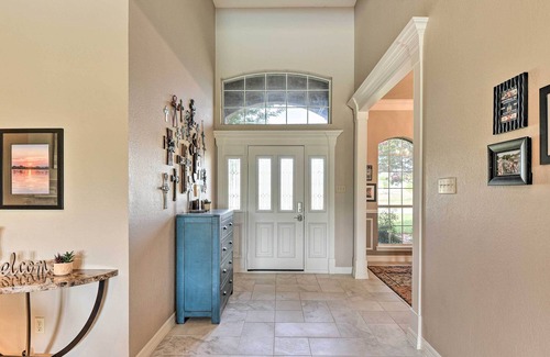 Granbury House | Luxe Granbury Abode w/ Pool ~ 4 Mi to Lake!