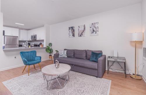 McLean Apartment | Luxe Haven Escape