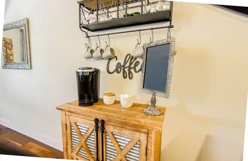 Old Town Bluffton House | Luxe Home in Old Town Bluffton Close to Everything