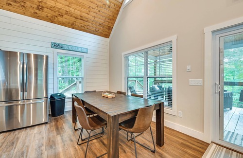 Cub Run Cabin | Luxe Kentucky Cabin Rental ~ 36 Mi to Mammoth Cave