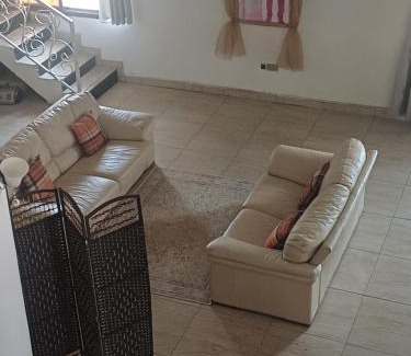 Lungi House | Luxe lagoon guest house