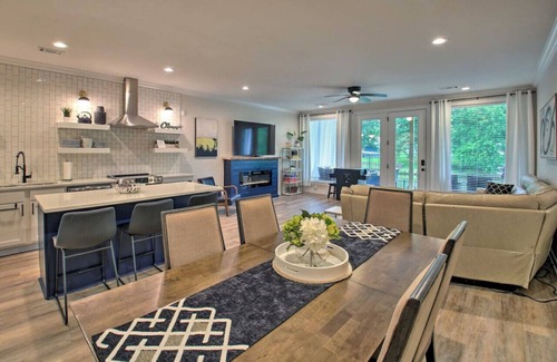 Lake Hamilton House | Luxe Lakefront Living, Lake Hamilton Escape