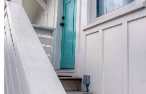 Downtown Historic District House | Luxe Lemon Loft in Historic Downtown St Aug