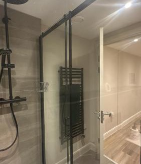 Leeds City Center Apartment | Luxe Life Residences