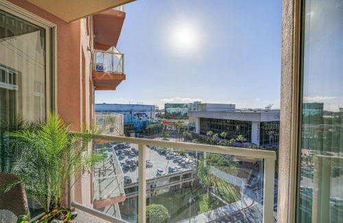 Waterfront Apartment | Luxe Long Beach Condo with Pool 1 Mi to Shoreline!