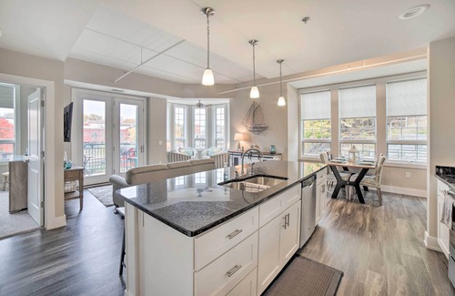 Manistee Condo | Luxe Manistee Condo w/Balcony & River Views!