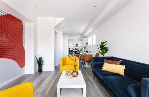 Historic Filipinotown House | Luxe Modern 4/3.5 Townhome + Parking