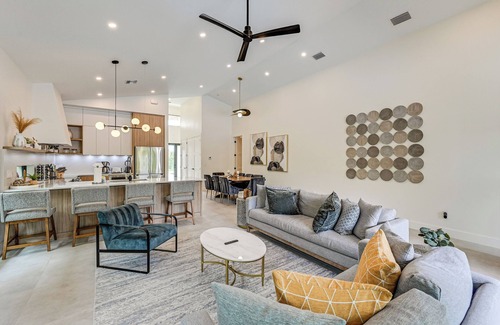 Naples Park House | Luxe Outdoor Living: Naples Getaway 2 Mi to Beach!