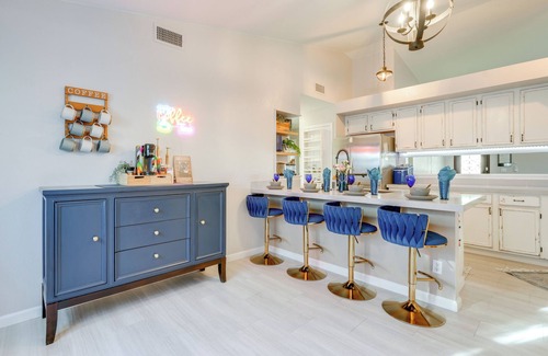 Chandler House | Luxe Outdoor Oasis: 'Palm Tree Villa' in Chandler