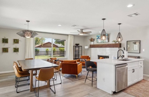Roadrunner Estates East House | Luxe Phoenix Oasis | Pool | Gazebo | BBQ | Misters