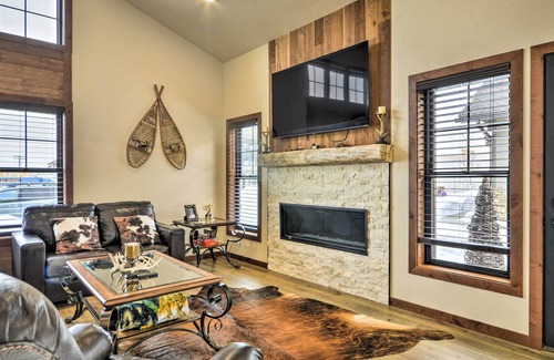 Red Lodge House | Luxe Red Lodge Home w/ Private Hot Tub!