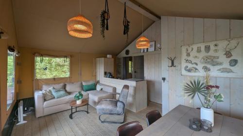 Grou Other | Luxe Safaritent in Grou