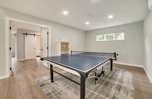 Arbor Heights House | Luxe Seattle Vacation Rental about 9 Mi to Downtown!