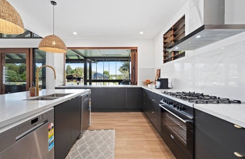 Gold Coast House | Luxe South Stadbroke Island Escape 4 Bed plus Pool