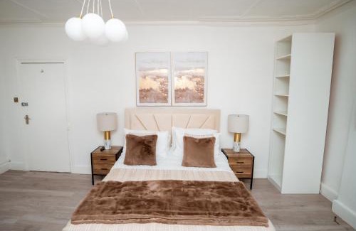 Northumberland Park House | Luxe Stay at Tottenham Stadium