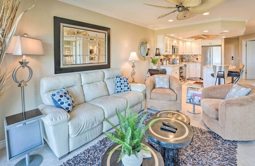 Lake Havasu City Condo | Luxe Top-Floor Condo in the Heart of Lake Havasu!