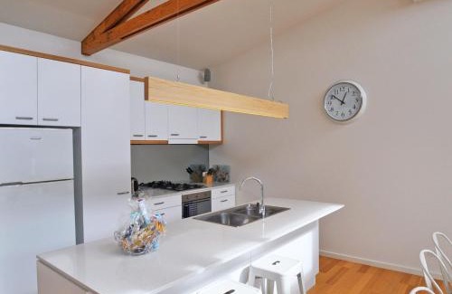 Inverloch House | Luxe Townhouse 2