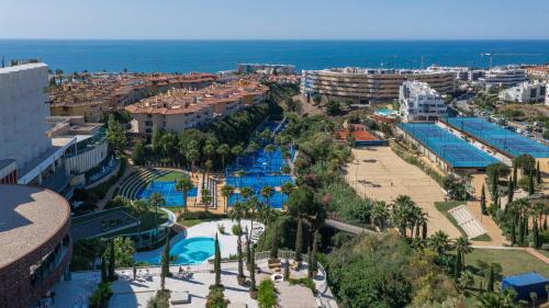 Fuengirola Apartment | Luxery Apartment with Terrace in Higueron