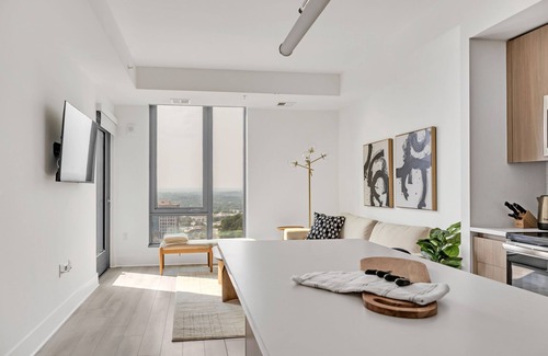 McLean Apartment | Luxi Natural Oak + Beige 2BR In Tysons Boro Area w Amenities + Mall/Pool/Gym