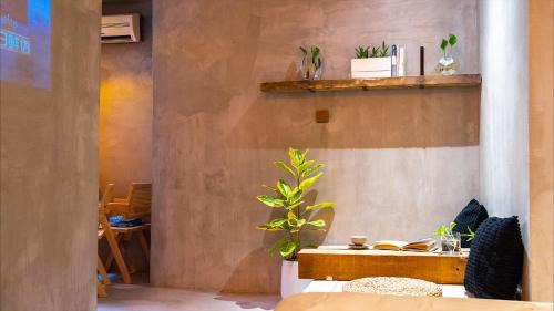Jeifangbei Central Business District Apartment | Luxia B&B