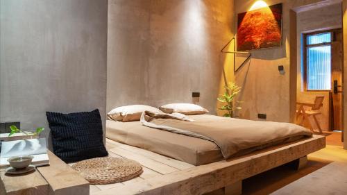 Jeifangbei Central Business District Apartment | Luxia B&B