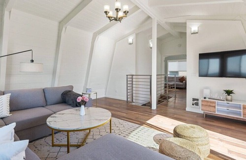 Half Moon Bay Apartment | Luxo Stays Beach Now 3bd 2ba getaway staycation