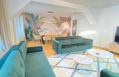 Altstadt Sudwest Apartment | LUXOMES: Tropical Style - Old Town - Central Ingolstadt